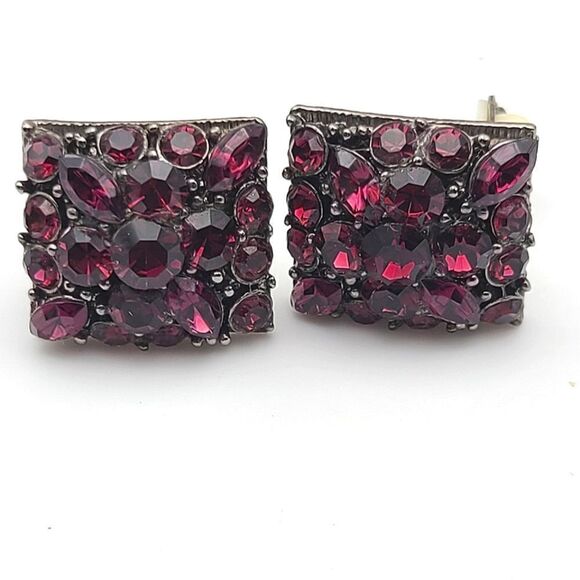 Vintage Jewelry - Vintage Rhinestone clip on earrings, wine, and gunmetal color